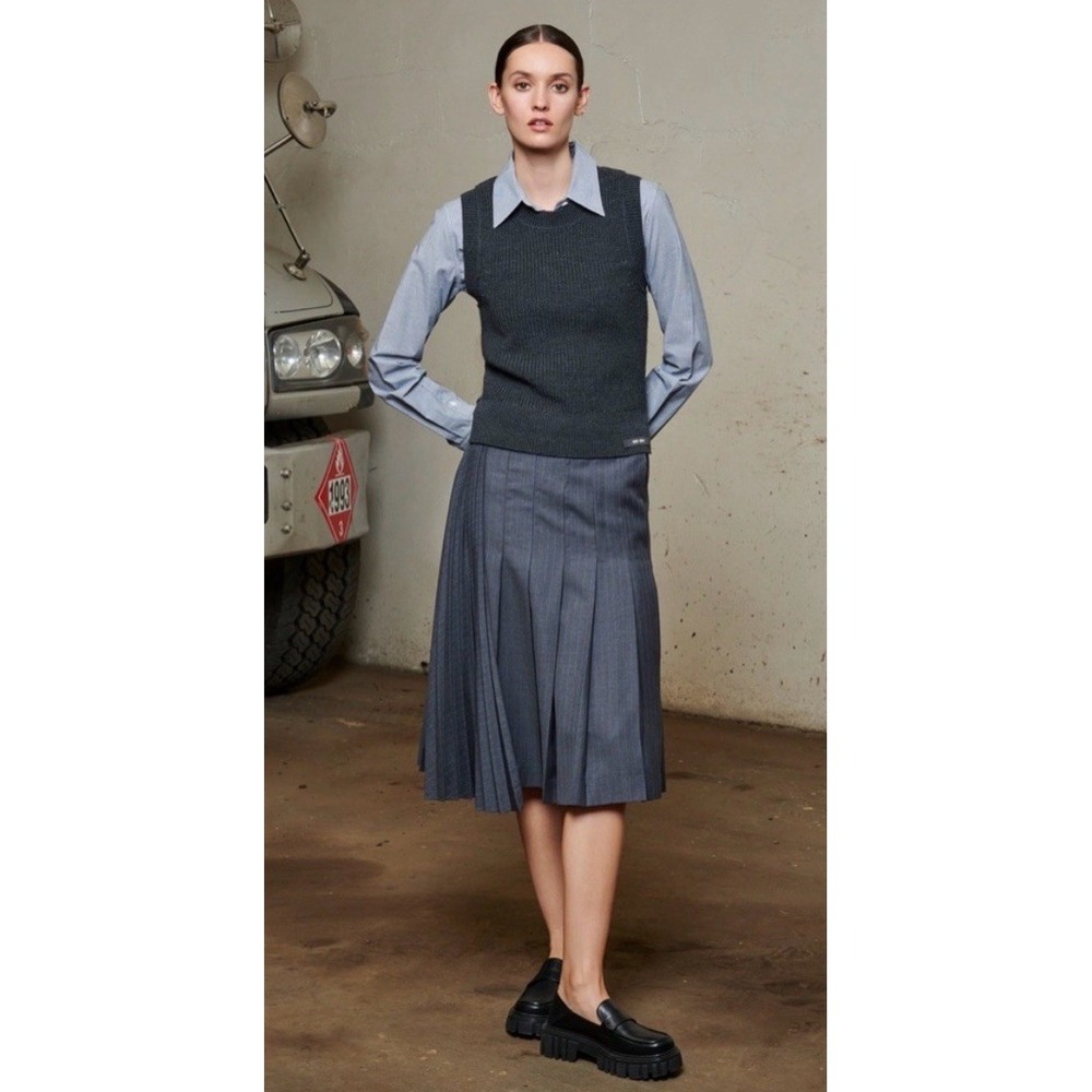 WE-AR4 Asymmetric Pleated Skirt S Gray Virgin Wool Blue Pinstripes USA NEW - Picture 1 of 11